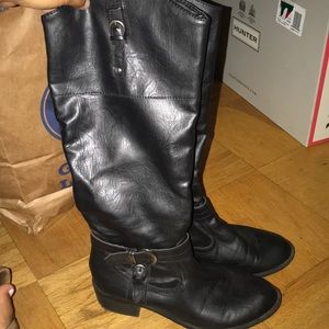 Black riding boots